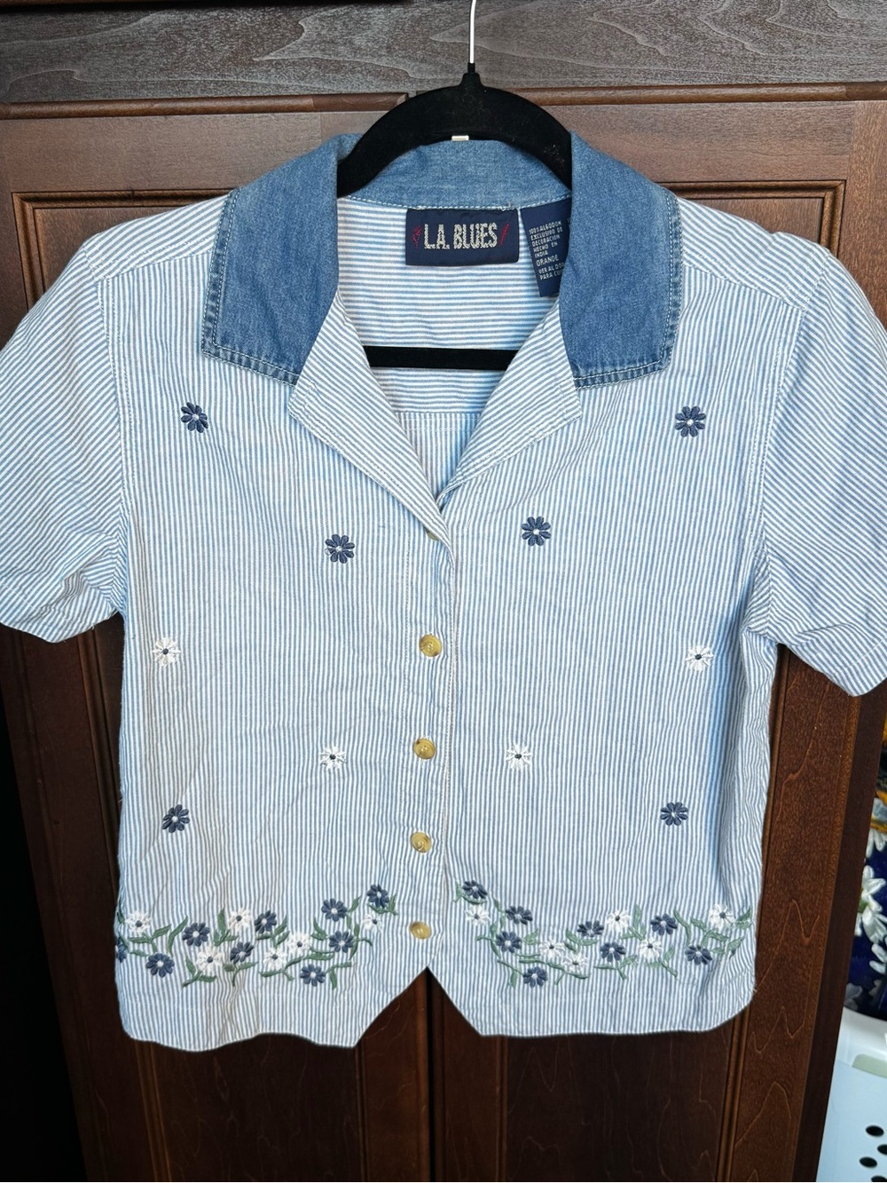 L.A. Blues Vintage Blue & White Seersucker Floral Embroidered Denim Collar Blous
